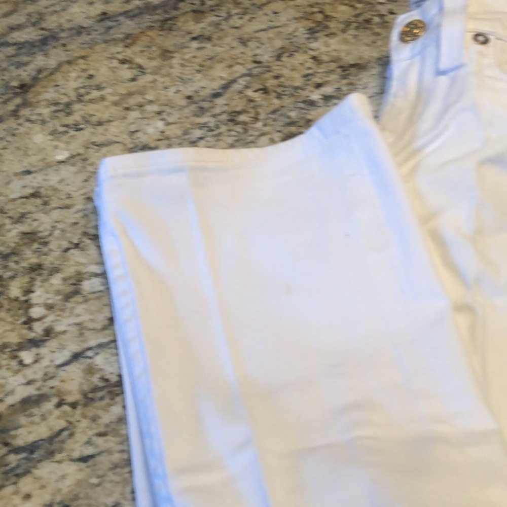 True Religion white Becky jeans! Size 27! Brand new no tags never worn! - Picture 7 of 8